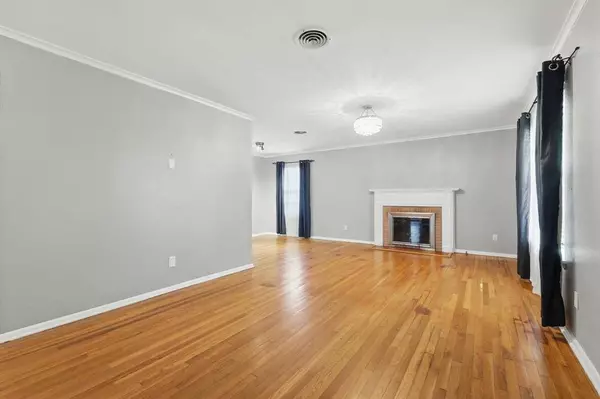 3724 Stadium Drive, Fort Worth, TX 76109