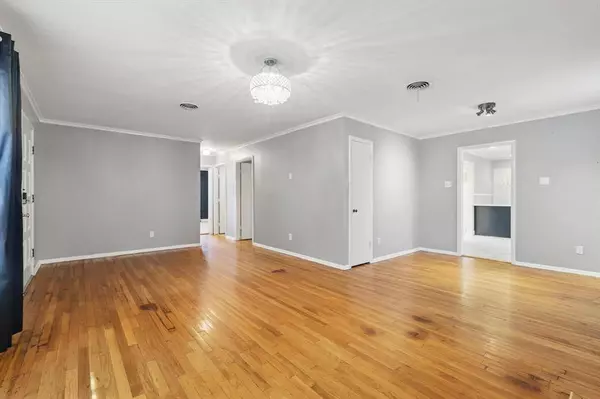 3724 Stadium Drive, Fort Worth, TX 76109