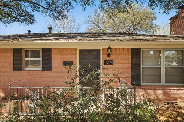 3724 Stadium Drive, Fort Worth, TX 76109