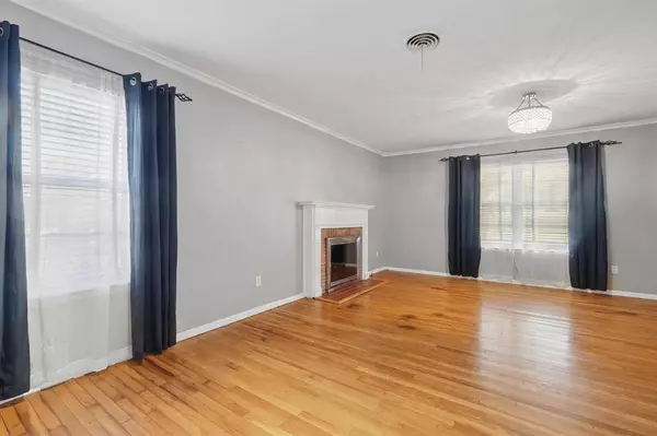 3724 Stadium Drive, Fort Worth, TX 76109