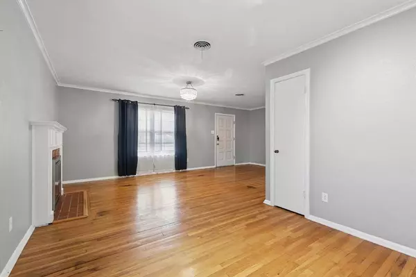 3724 Stadium Drive, Fort Worth, TX 76109