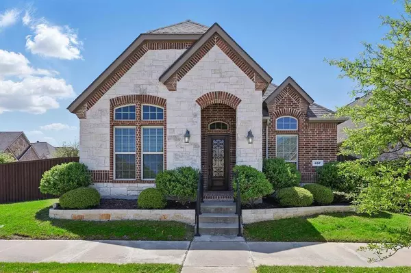 697 Enfield Drive, Frisco, TX 75036