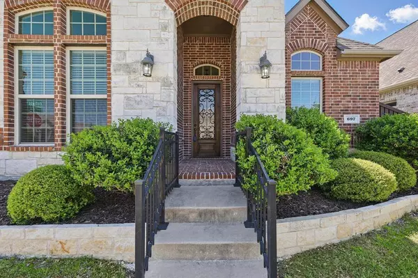 697 Enfield Drive, Frisco, TX 75036