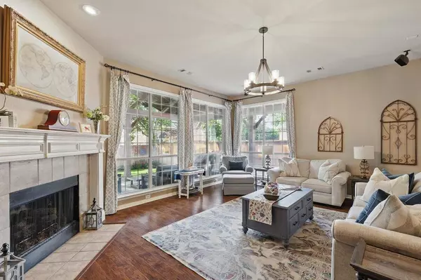 8210 Holliday Road, Lantana, TX 76226