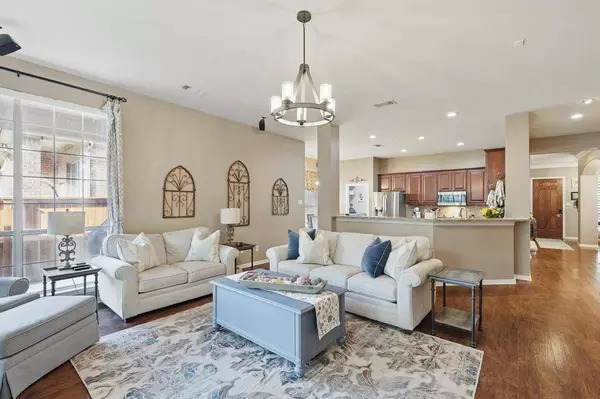 8210 Holliday Road, Lantana, TX 76226