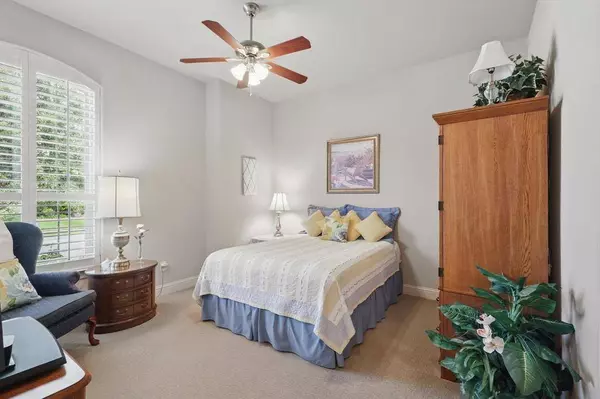 8913 Honeysuckle Drive, Lantana, TX 76226