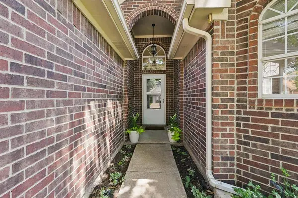 2308 Grandview Drive, Flower Mound, TX 75028