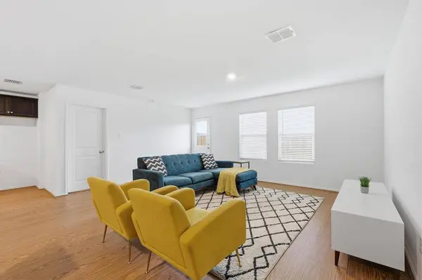 1101 Green Oaks Drive, Hutchins, TX 75141