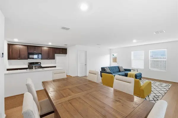 1101 Green Oaks Drive, Hutchins, TX 75141