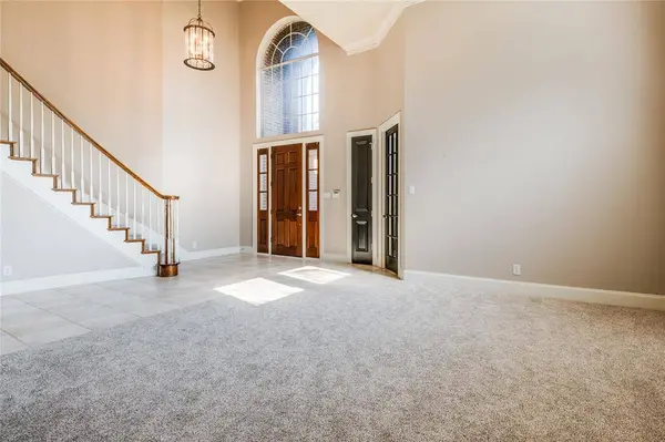 801 Camelot Court, Highland Village, TX 75077