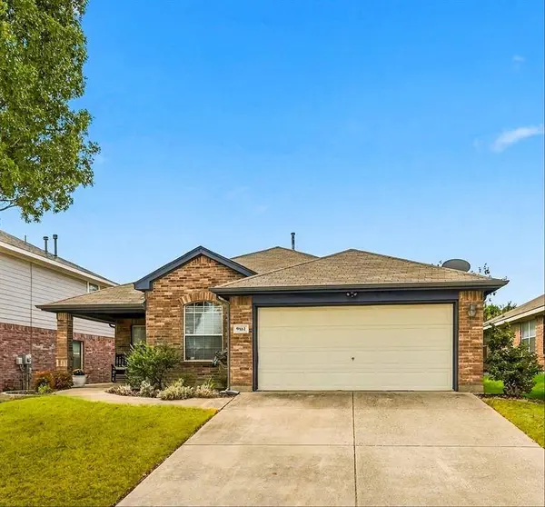 9861 Autumn Sage Drive, Fort Worth, TX 76108
