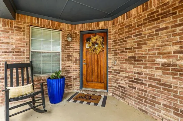 9861 Autumn Sage Drive, Fort Worth, TX 76108