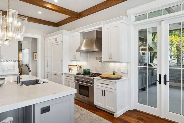 38 N Calibogue Cay RD, Hilton Head Island, SC 29928