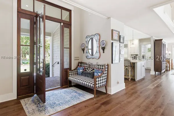 664 Colonial DR, Hilton Head Island, SC 29926