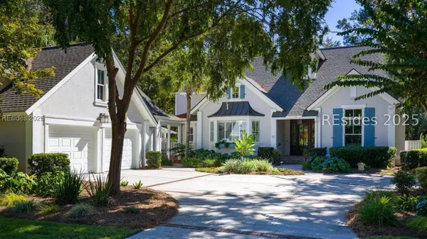 664 Colonial DR, Hilton Head Island, SC 29926