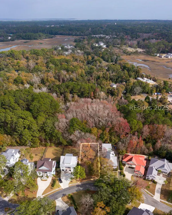 18 Paddocks BLVD, Hilton Head Island, SC 29926