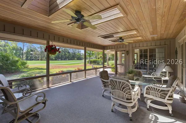 5 Palmetto PL, Hilton Head Island, SC 29928