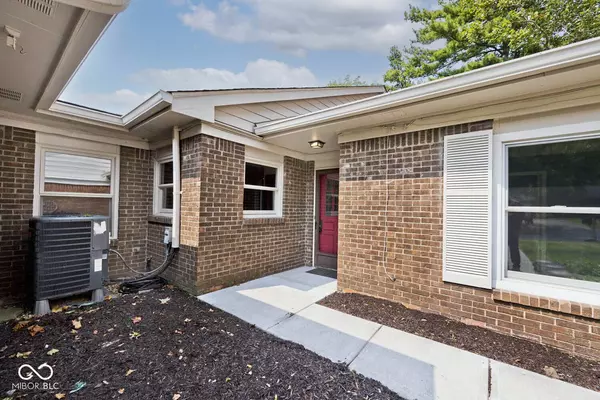 4948 Windridge DR, Indianapolis, IN 46226