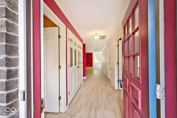 4948 Windridge DR, Indianapolis, IN 46226