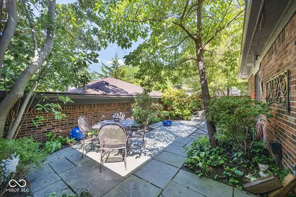 5378 Whisperwood LN, Indianapolis, IN 46226