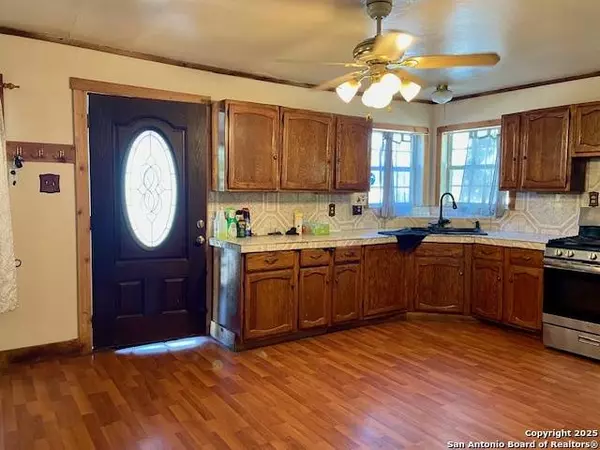 240 Sligo, San Antonio, TX 78223