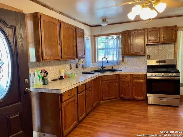 240 Sligo, San Antonio, TX 78223