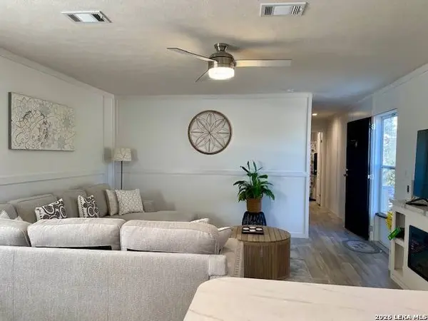 691 private road 1510, Bandera, TX 78003