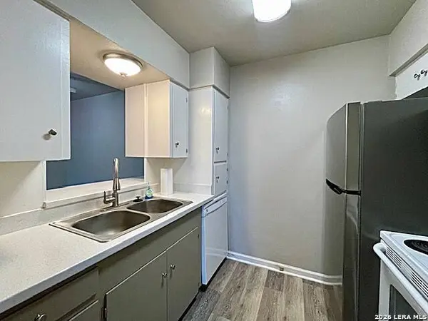 223 Silver Sands UNIT 7, San Antonio, TX 78216