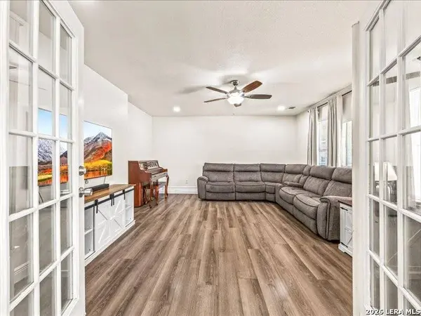 10238 APRICOT FIELD DR, San Antonio, TX 78245