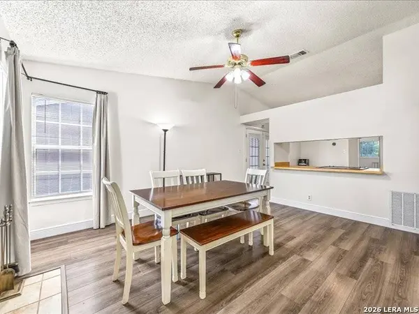 10238 APRICOT FIELD DR, San Antonio, TX 78245