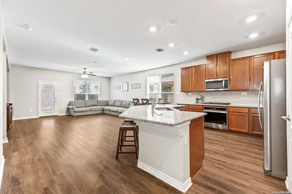 11127 Red Oak Turn, Helotes, TX 78023