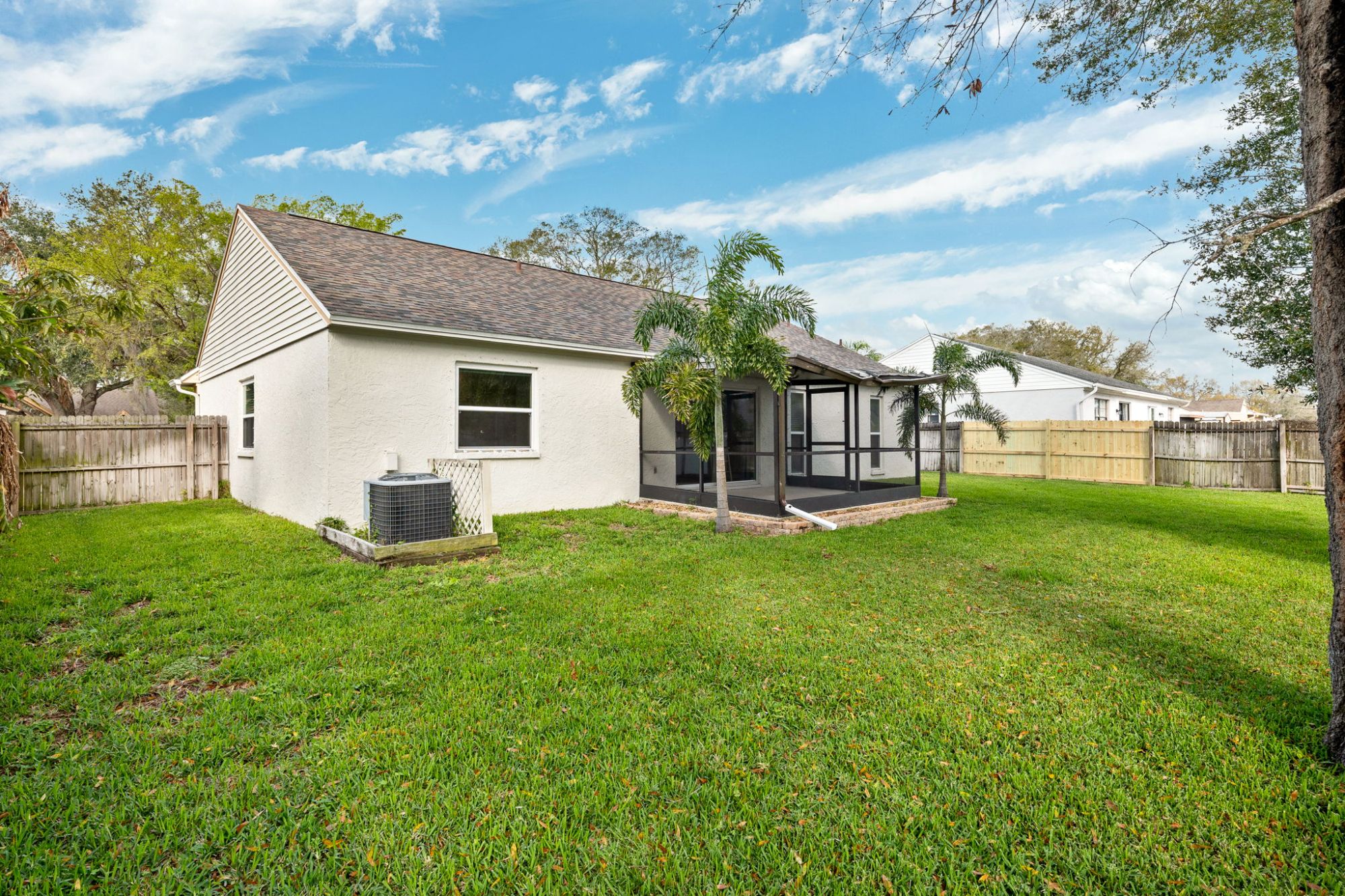 836 sunridge dr seffner fl 