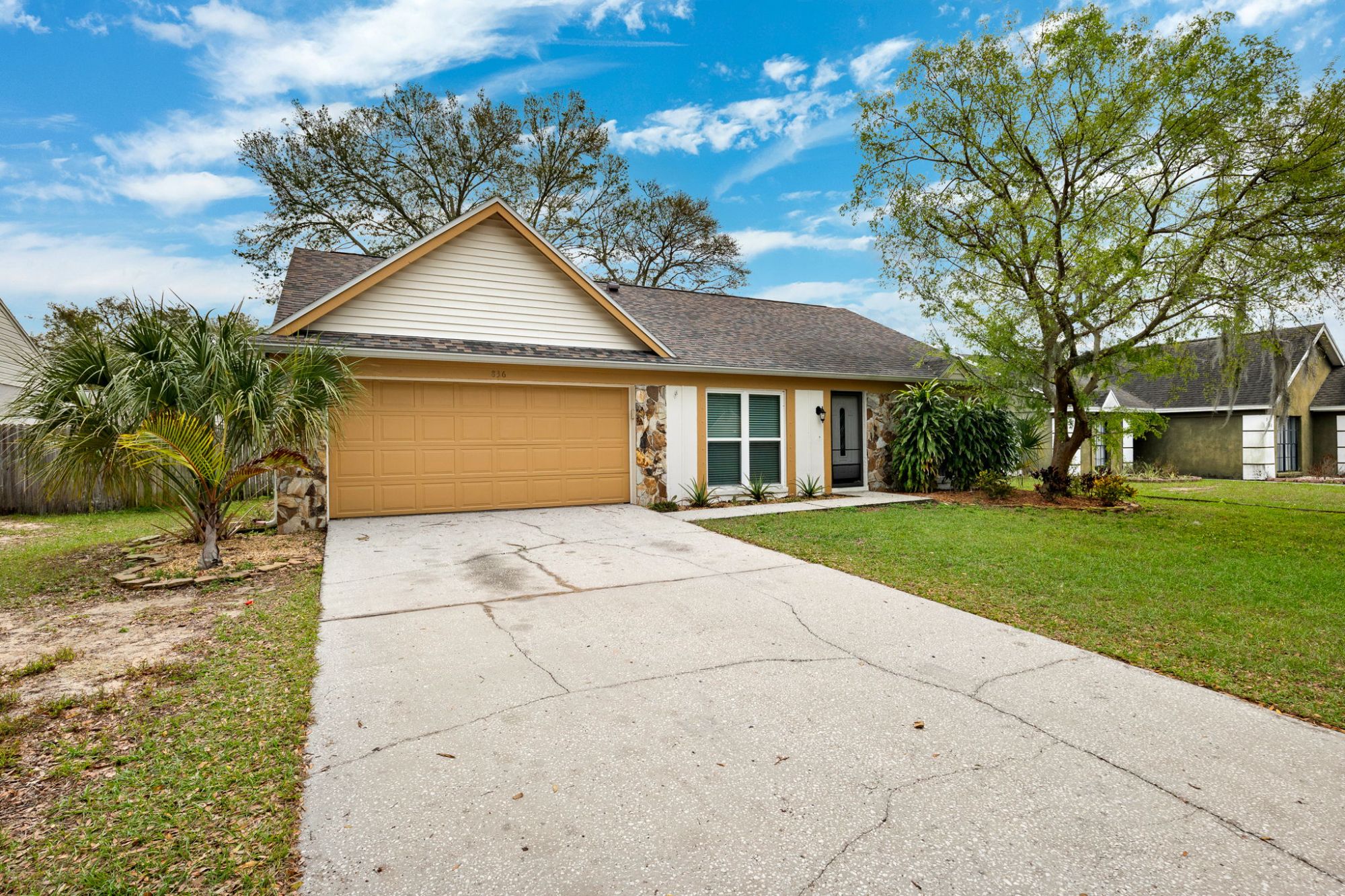 836 sunridge dr seffner fl 