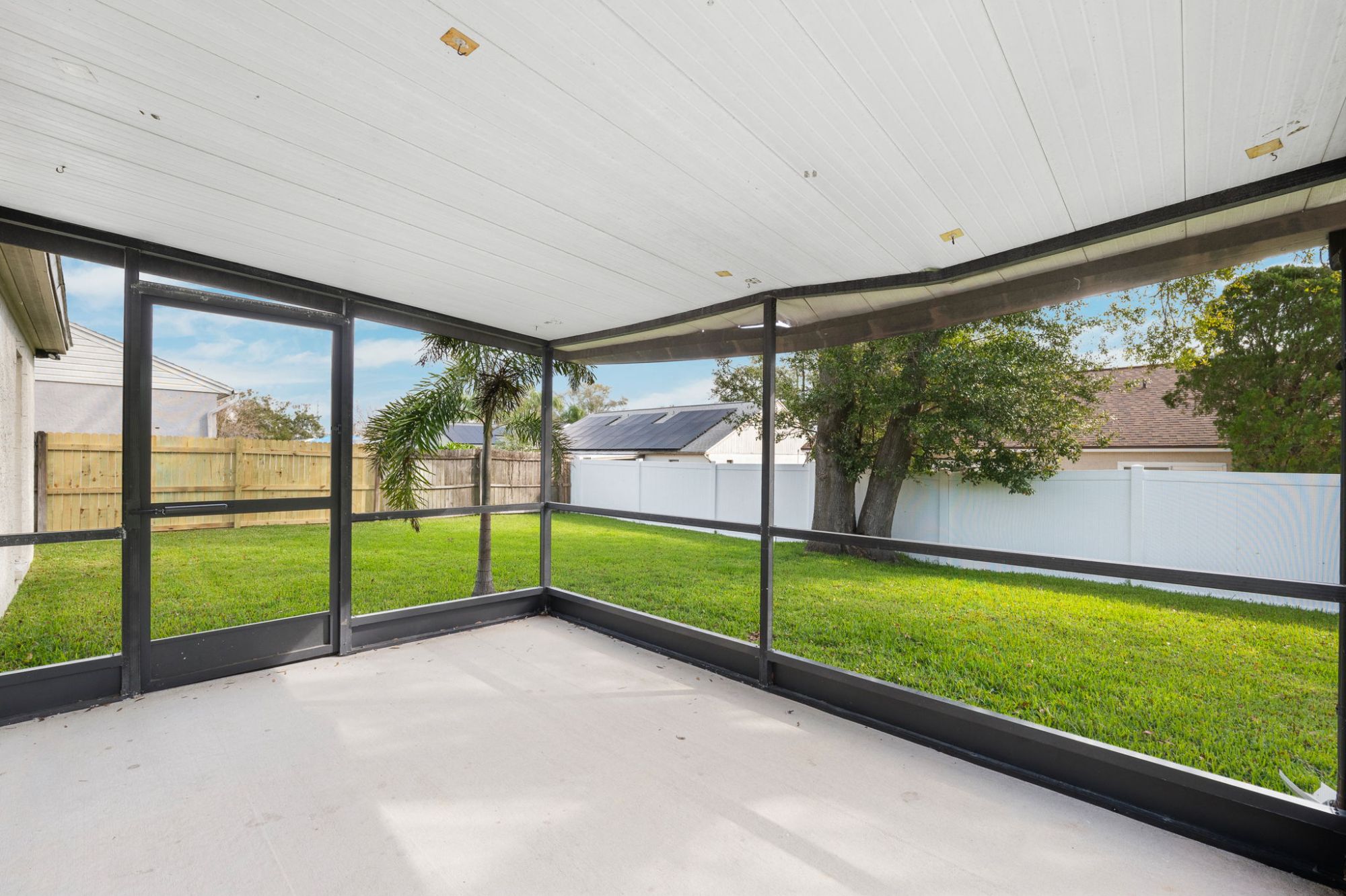 Patio 836 sunridge dr seffner fl
