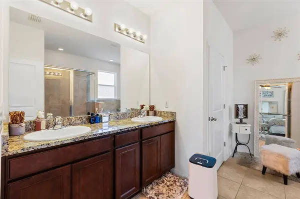 5025 JACKEL CHASE DR, Wimauma, FL 33598