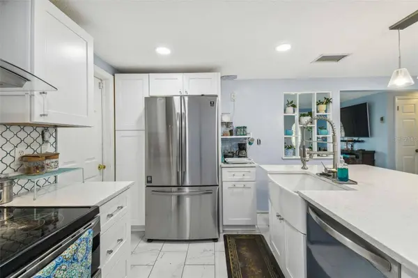 1627 DANDER DR, Holiday, FL 34690