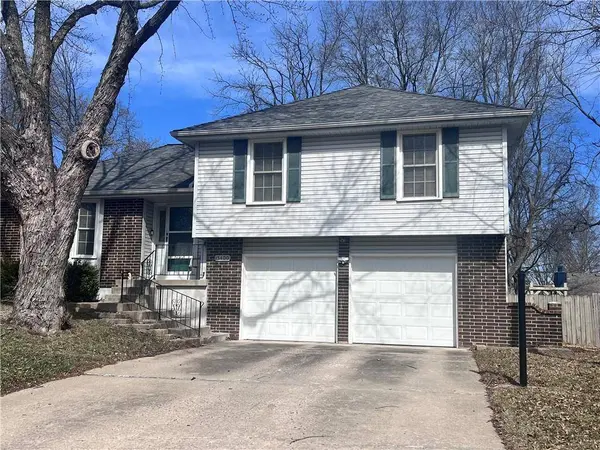 15400 W 81 ST, Lenexa, KS 66219
