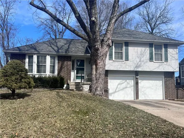 15400 W 81 ST, Lenexa, KS 66219