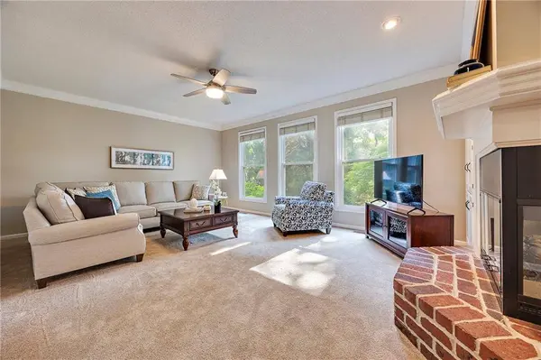 13007 Long ST, Overland Park, KS 66213