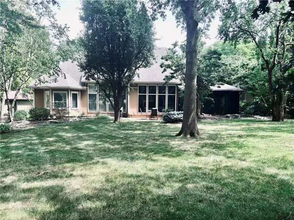 14620 Hayes ST, Overland Park, KS 66221