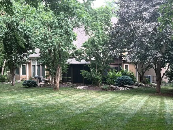 14620 Hayes ST, Overland Park, KS 66221