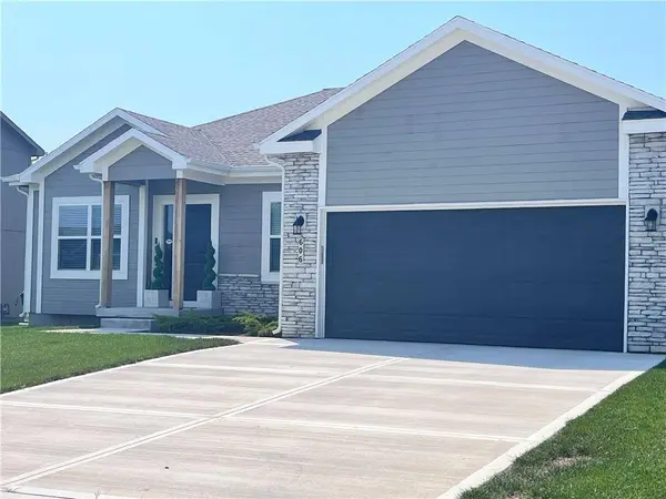 606 Summer Dawn CT, Belton, MO 64012