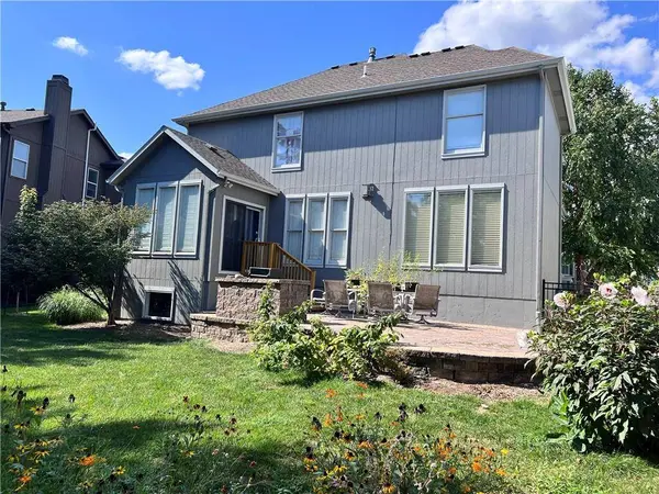 13001 W 139th ST, Overland Park, KS 66221
