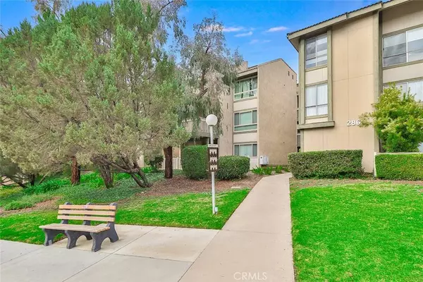 286 Oak Leaf #24, Thousand Oaks, CA 91360