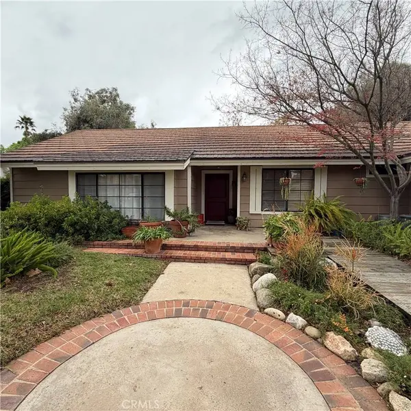 377 Oldstone CT, Simi Valley, CA 93065