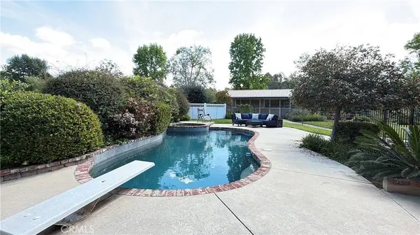 984 Oakmont CT, Simi Valley, CA 93065