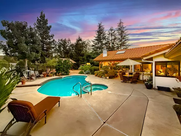 Simi Valley, CA 93065-5412,890 Mellow Ln