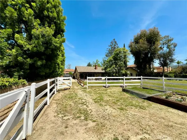 690 Stonebrook ST, Simi Valley, CA 93065