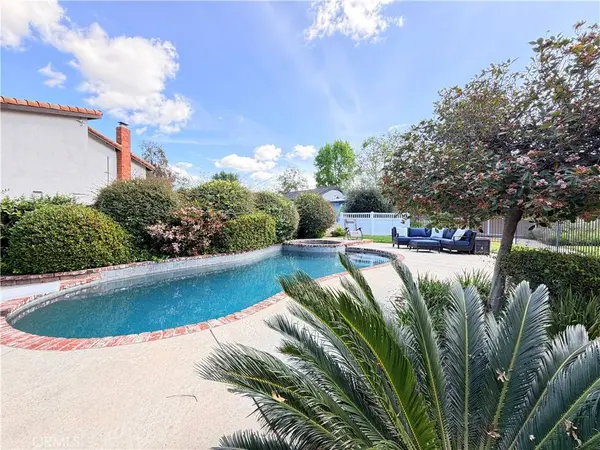 984 Oakmont CT, Simi Valley, CA 93065