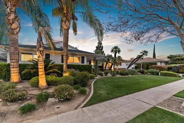 1048 E Menlo AVE, Fresno, CA 93710